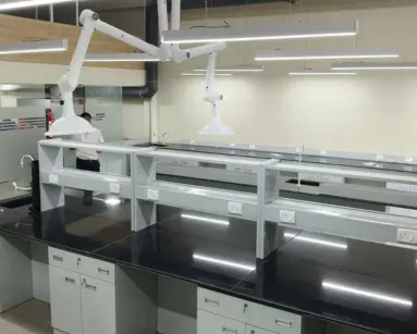 Modular laboratory workbench and lab furniture manufacturer for research laboratories