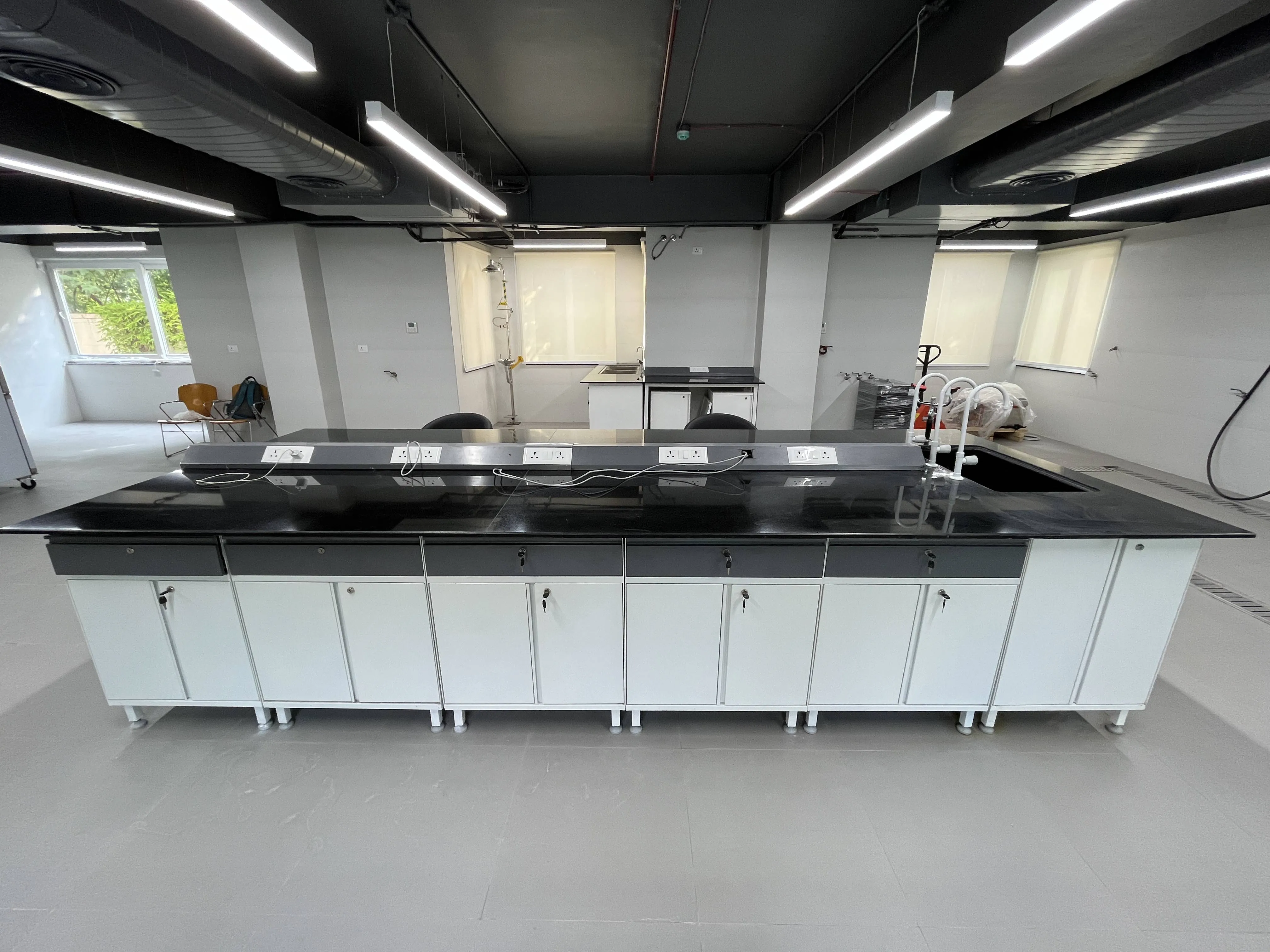 Lab Turnkey Setup with Complete Turnkey Laboratory Solutions for Modern Laboratories